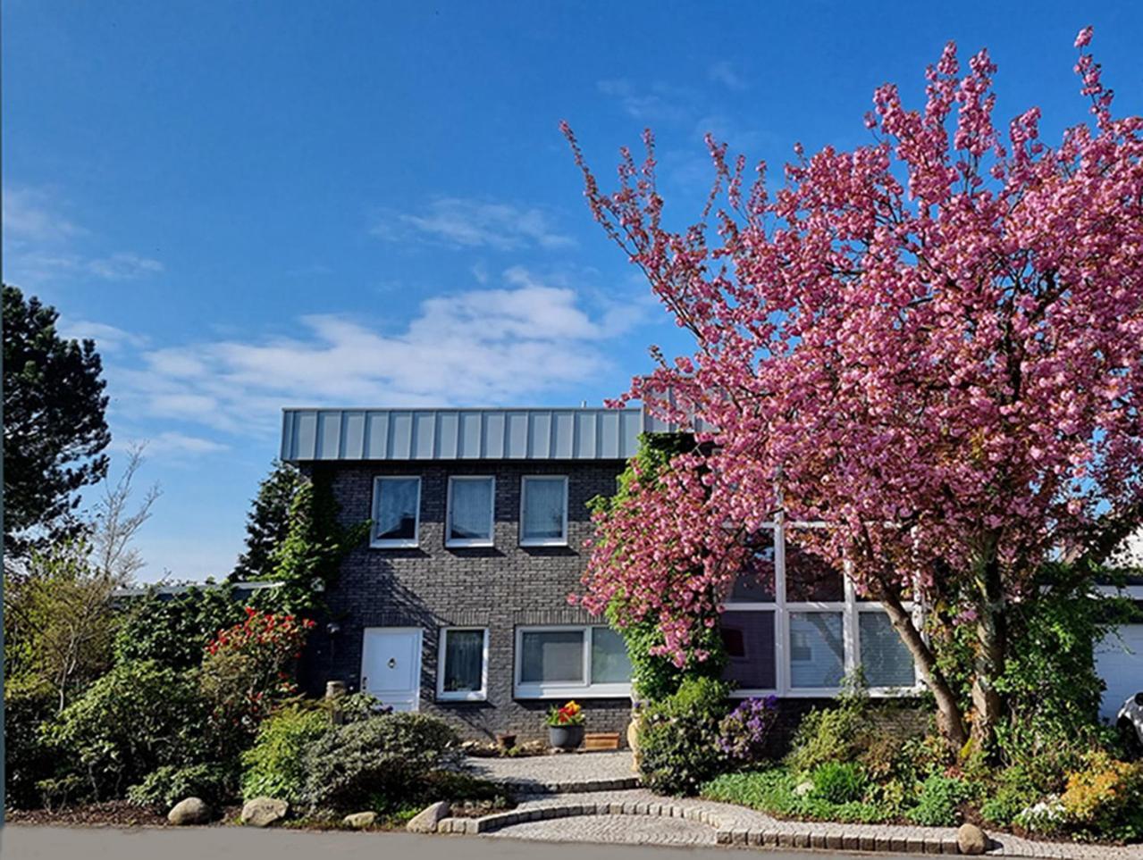 Die Villa Mettmann Buitenkant foto